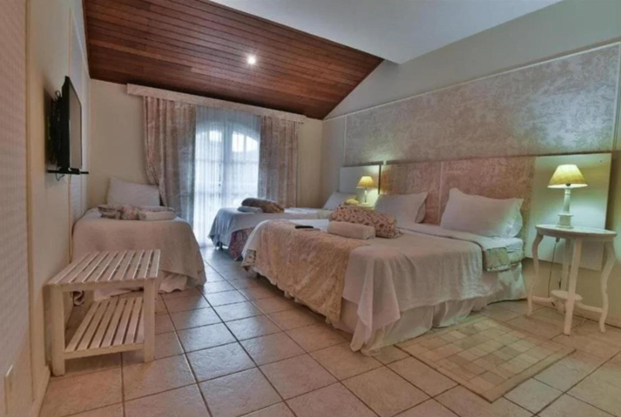 Hotel Fazenda Cachoeiras De Cavaru 瓦索拉斯 外观 照片